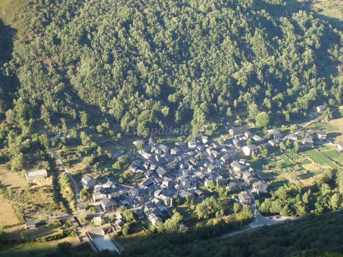 Casa Rural El Regueiro ポンフェラダ エクステリア 写真